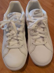 Women's Nike Court Royale Tennis Shoes NWOT